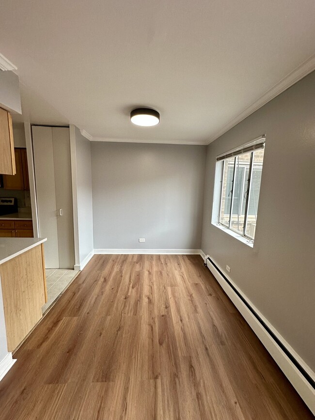 Foto del edificio - 7120 N Sheridan Rd