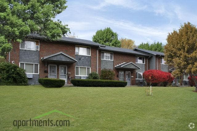 Building Photo - Litchfield Gardens