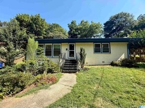 Building Photo - 907 77th Way S