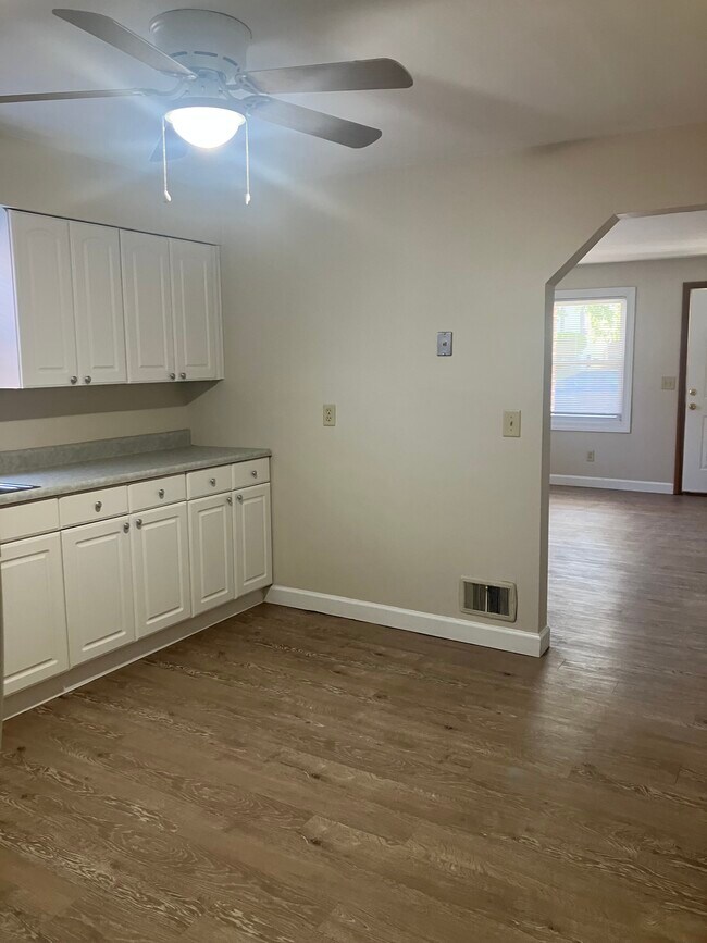 Foto del edificio - 116 E 35th St