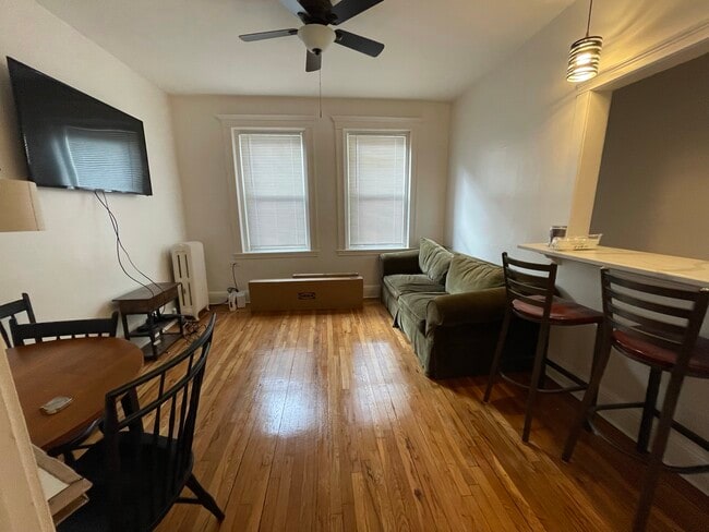 Building Photo - 4 Carol Ave