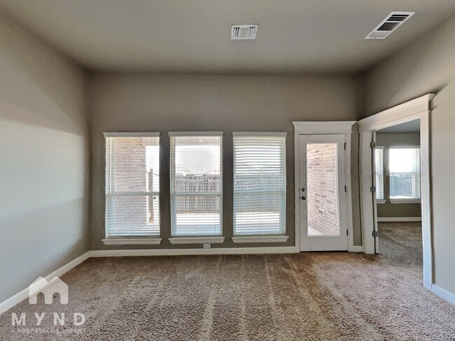 Foto del edificio - 18114 Manera Wy