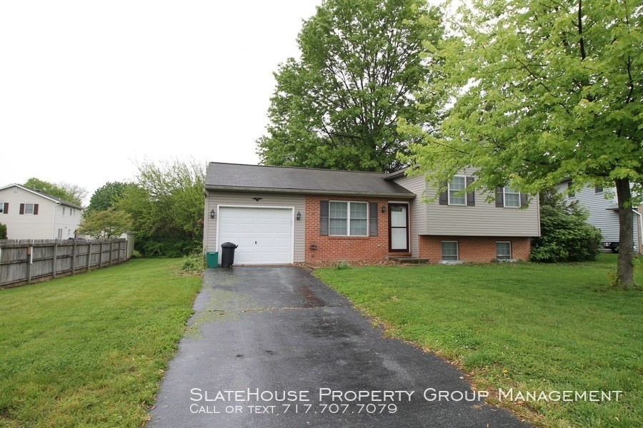 Primary Photo - Great Single Family Home - W/S/T Included