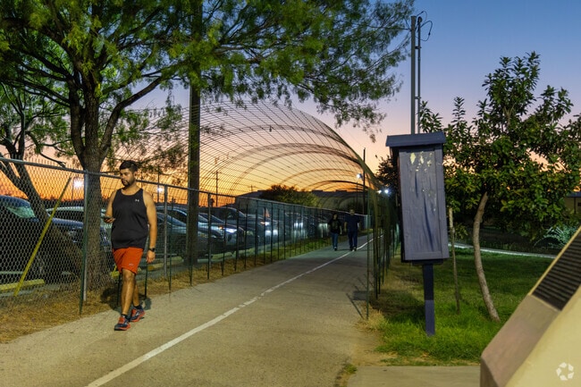 El Progreso Park is a popular spot for nighttime strolls and jogging.