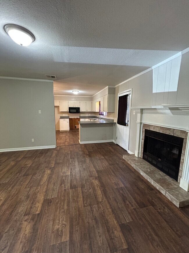 Foto del edificio - 5202 Wilton Dr