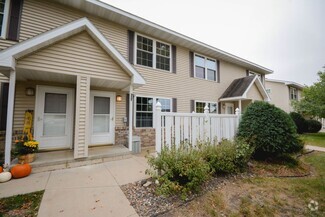 Building Photo - 6134 S Pointe Dr SW