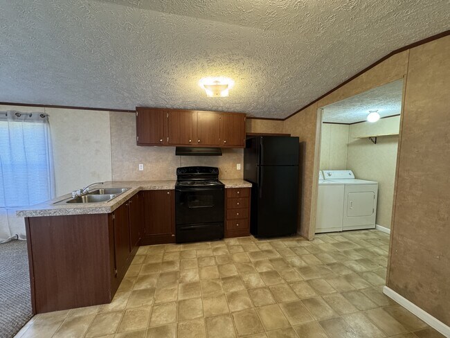 Foto del edificio - 330 Gaither Rd