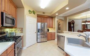 Building Photo - 2000 Tarpon Bay Dr N