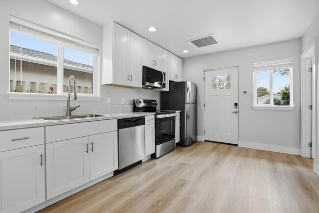 Foto del edificio - 1238 Coral St