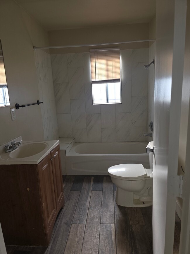 Foto del edificio - 416 E 115th St