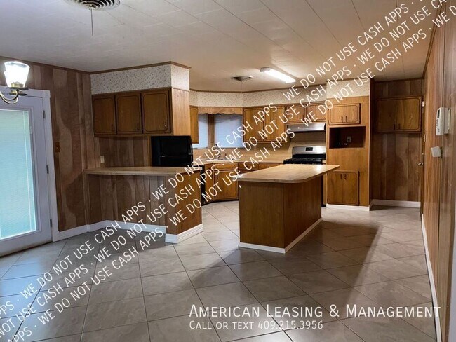Foto del edificio - 3549 Drexel Ave