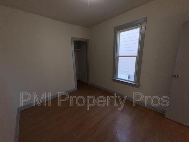 Building Photo - 3057 N Holton St