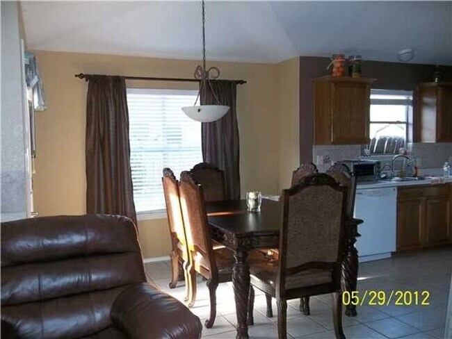 Foto del edificio - Picadilly Ridge Coming Soon Home (Showings start 5/30 by appt only)