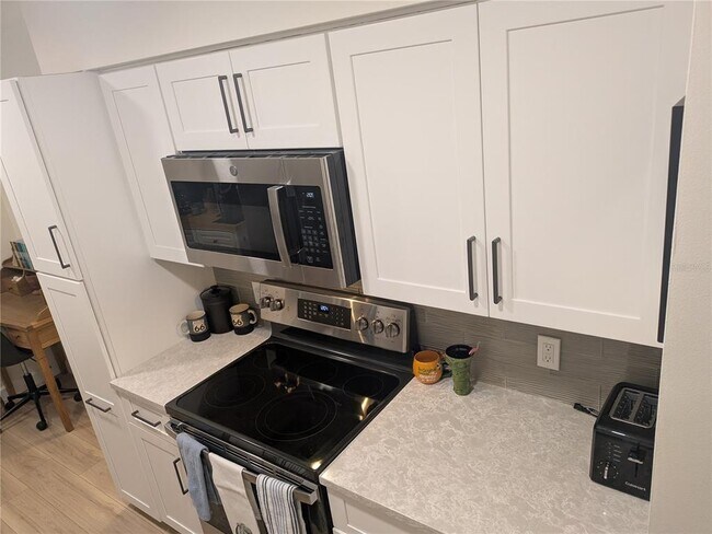 Building Photo - 4531 Longwater Chase