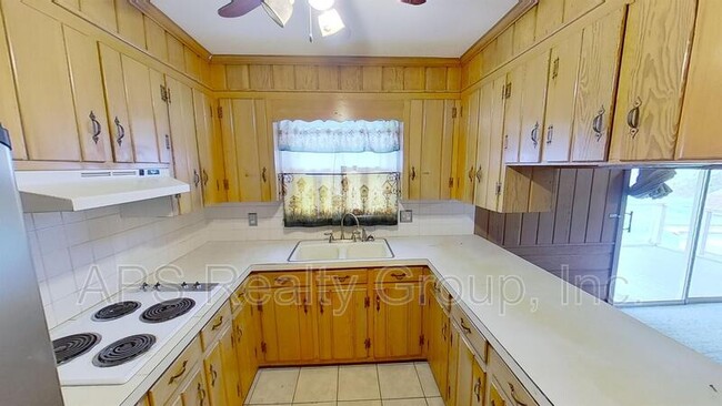 Building Photo - 2611 Caudle St