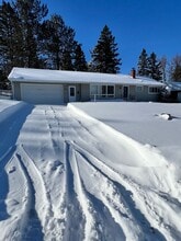 Building Photo - 140 E Niagara St