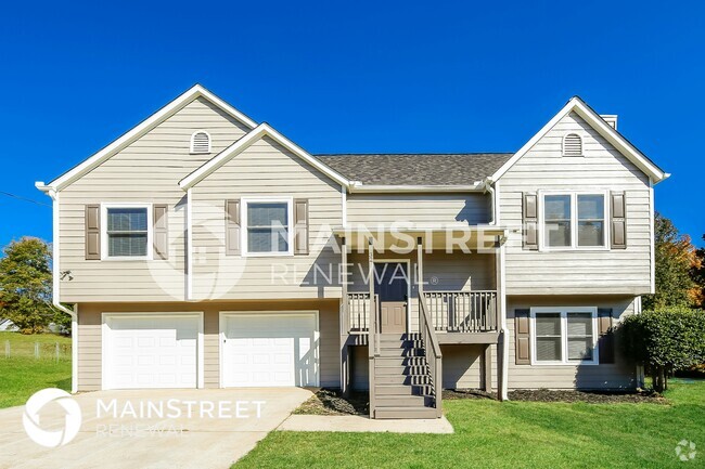 Building Photo - 32 Emerald Pines Ln