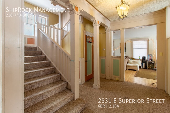 Building Photo - 2531 E Superior