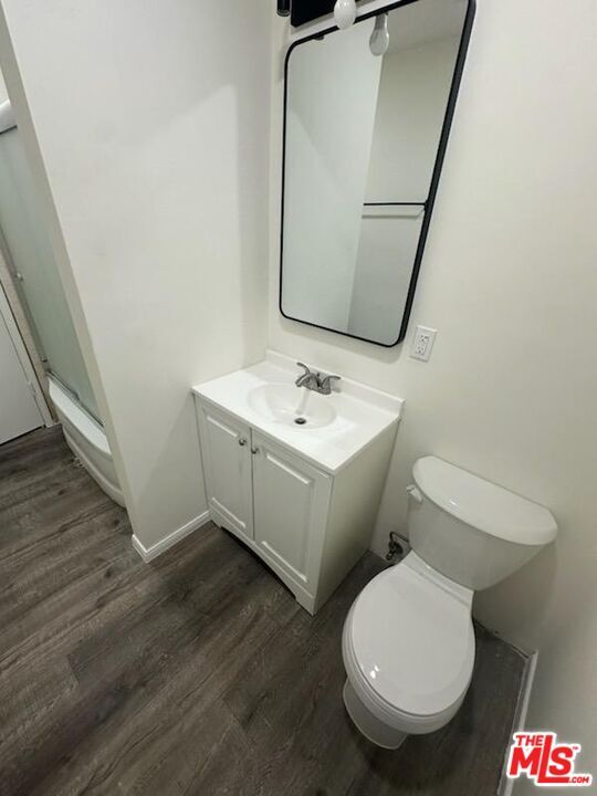 Foto del edificio - 10961 Roscoe Blvd