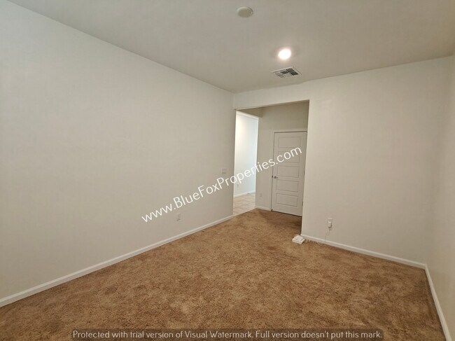 Building Photo - 6313 S Crescent Peak Dr