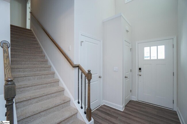 Foto del edificio - 204 Reynard Trl