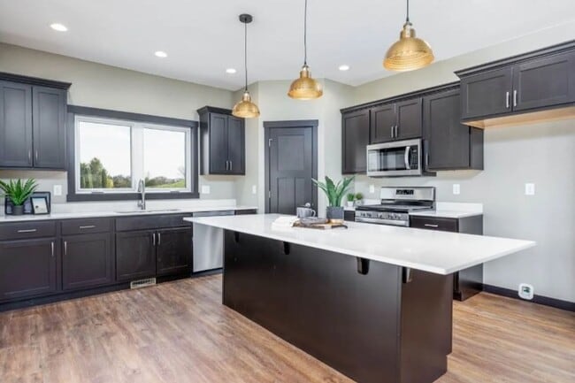 Building Photo - Newly Built 4 bedroom 3 bathroom Twinhome ...