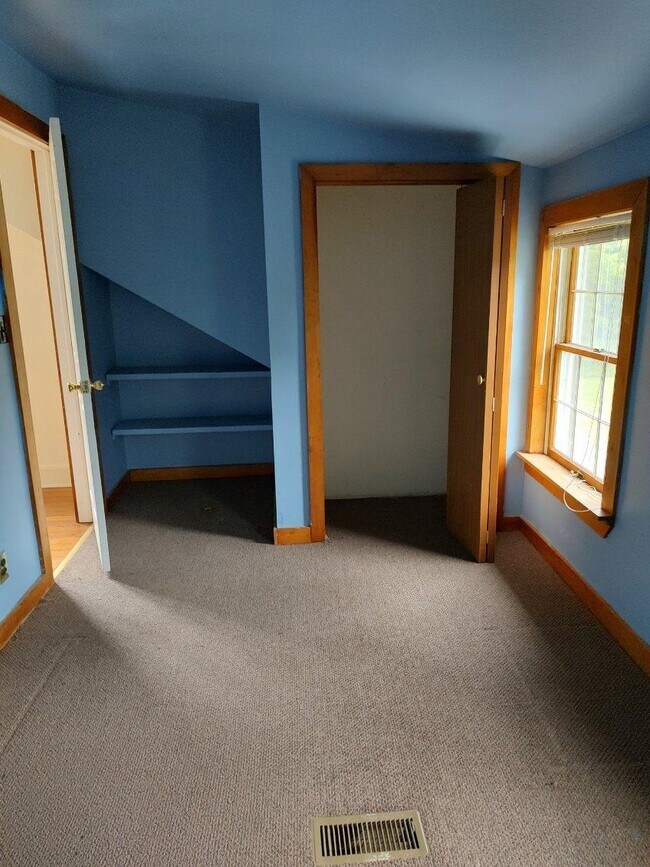 19 Hudson Rd Unit 2, Washingtonville, NY 10992 Apartments in