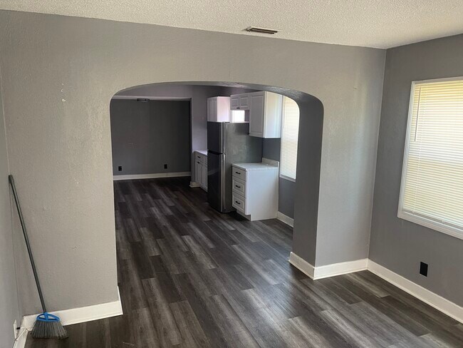 Foto del edificio - 1301 Prescott St S