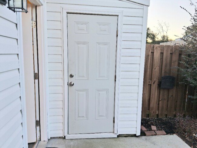 Foto del edificio - 1731 Elizabeth St