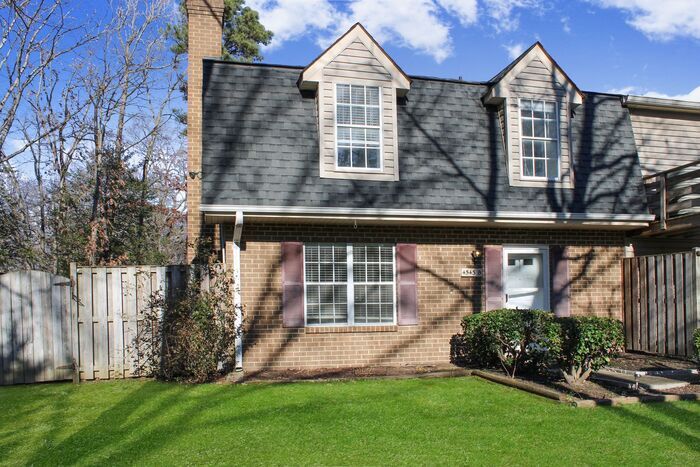 Foto principal - 4543 Rawlings Pl