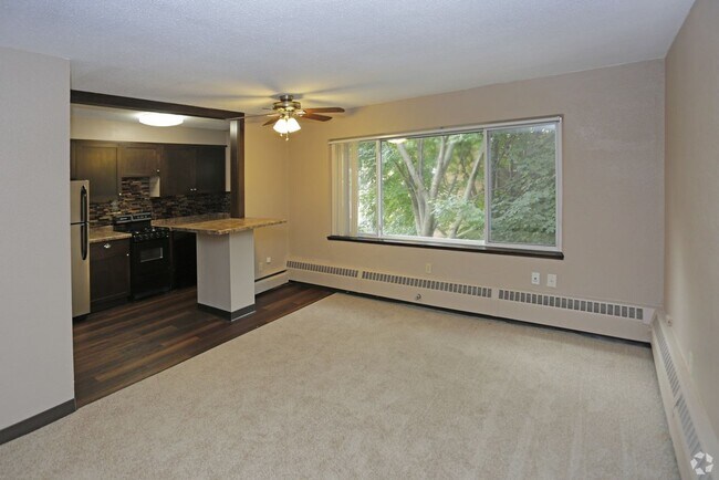 Interior Photo - AVID Uptown