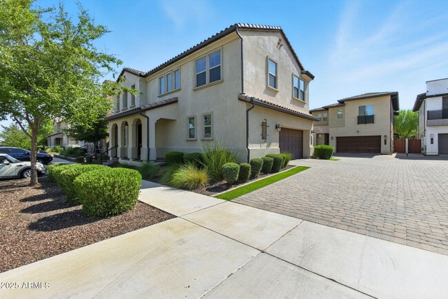 Building Photo - 1935 S Follett Way