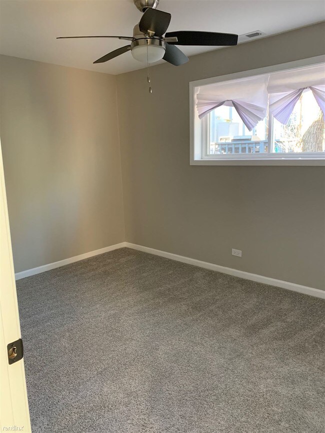 Foto del edificio - 3 br, 1.5 bath House - 23519 N Field Rd