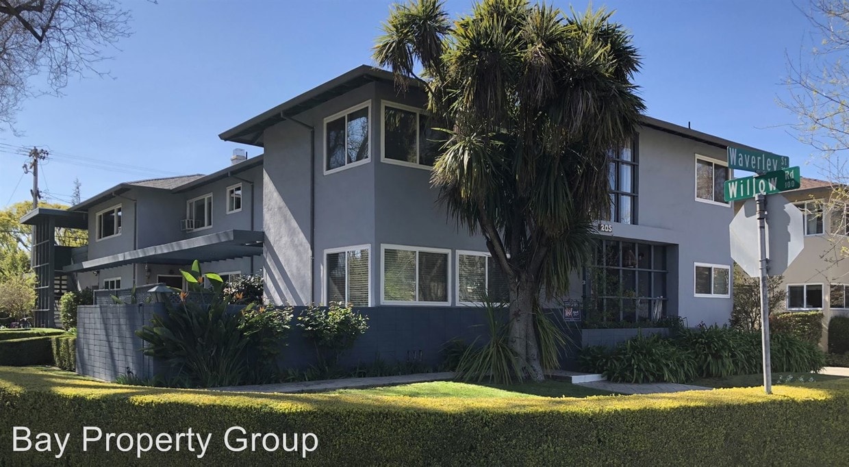 Primary Photo - 205 Waverley St