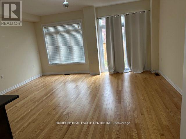 Building Photo - 106 Royal Fern Cres