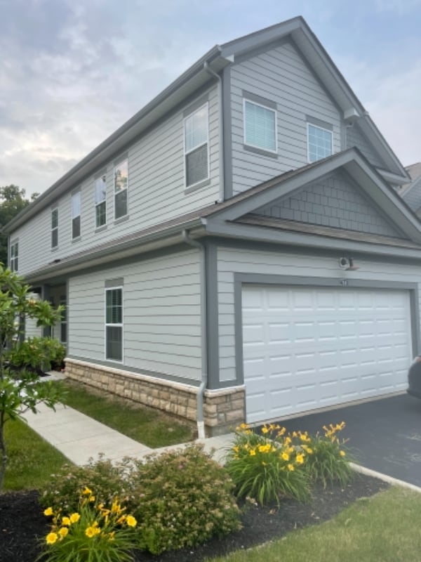 Building Photo - 710 Redwood Ln