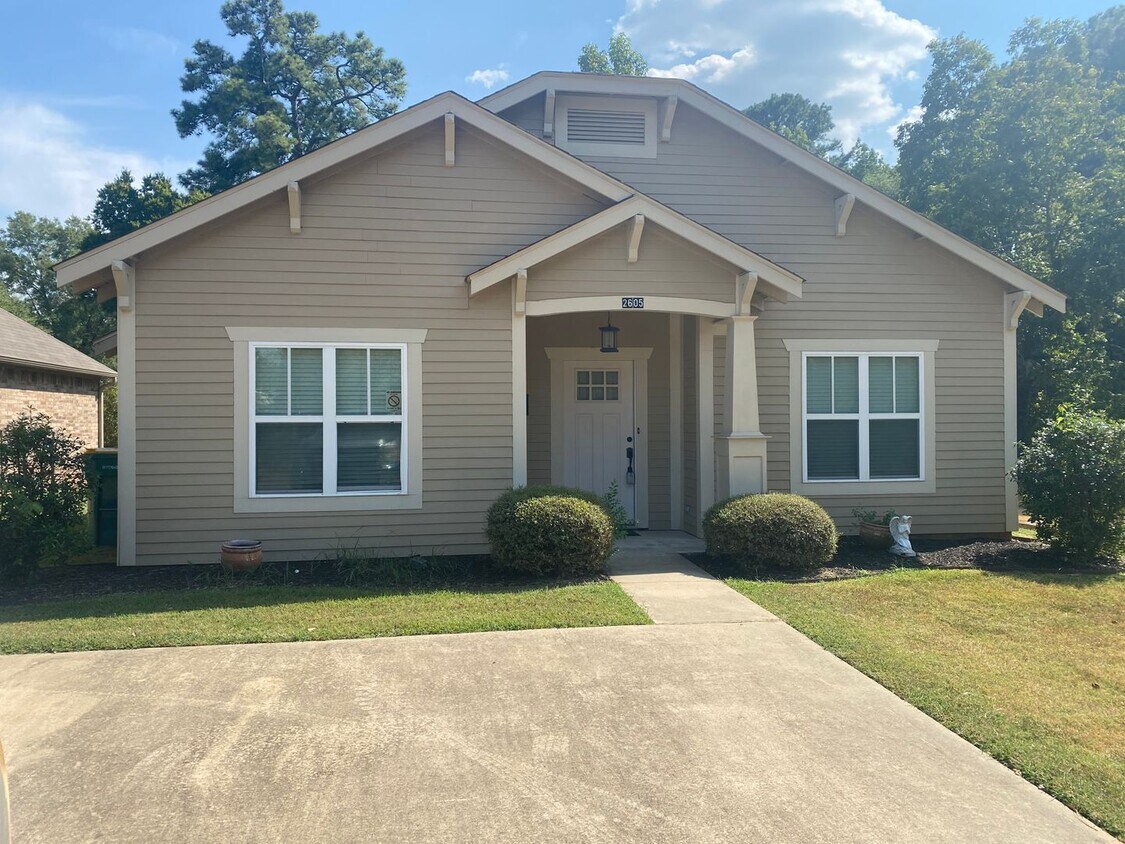 Foto principal - Modernized Two Bedroom One Bath - Texarkan...
