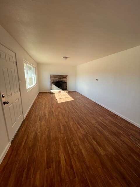 Building Photo - 49392 Senilis Ave