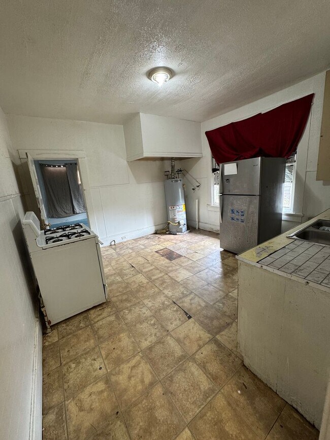 Foto del edificio - 1 Bedroom unit in Highland Duplex