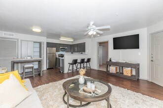 Building Photo - 1088 Park Plaza Dr