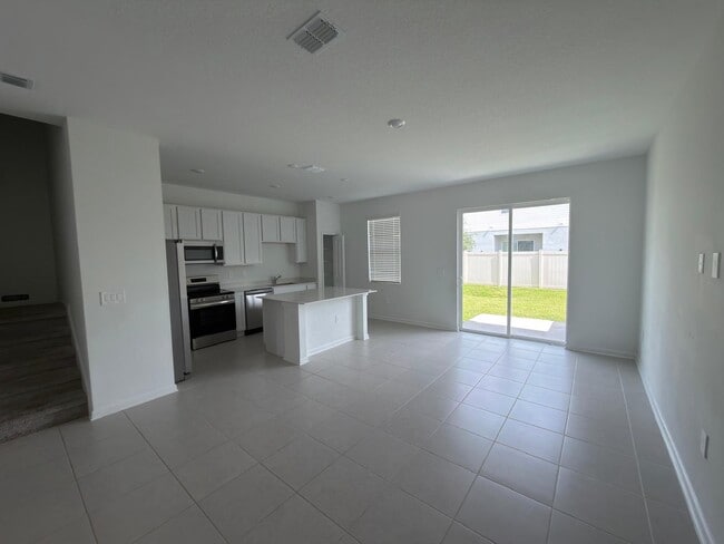 Building Photo - 3028 Westview