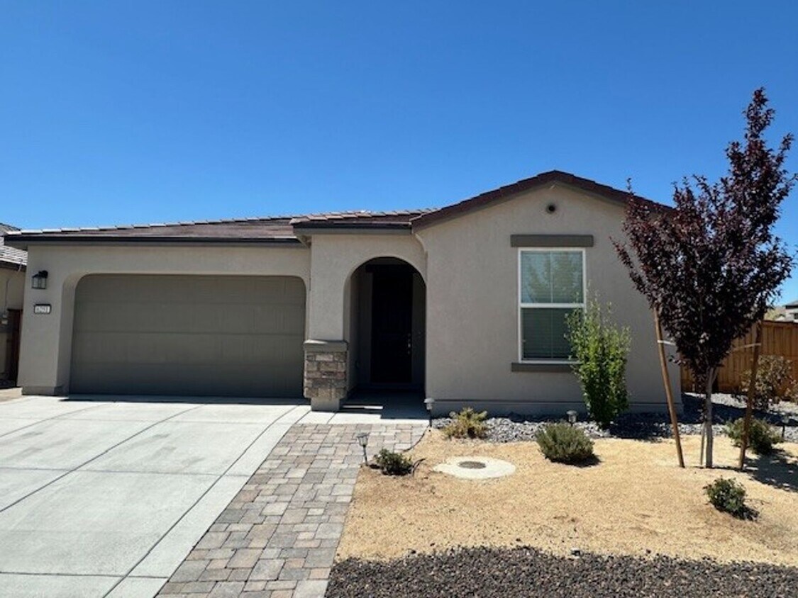 Foto principal - 6251 Bucking Horse Dr