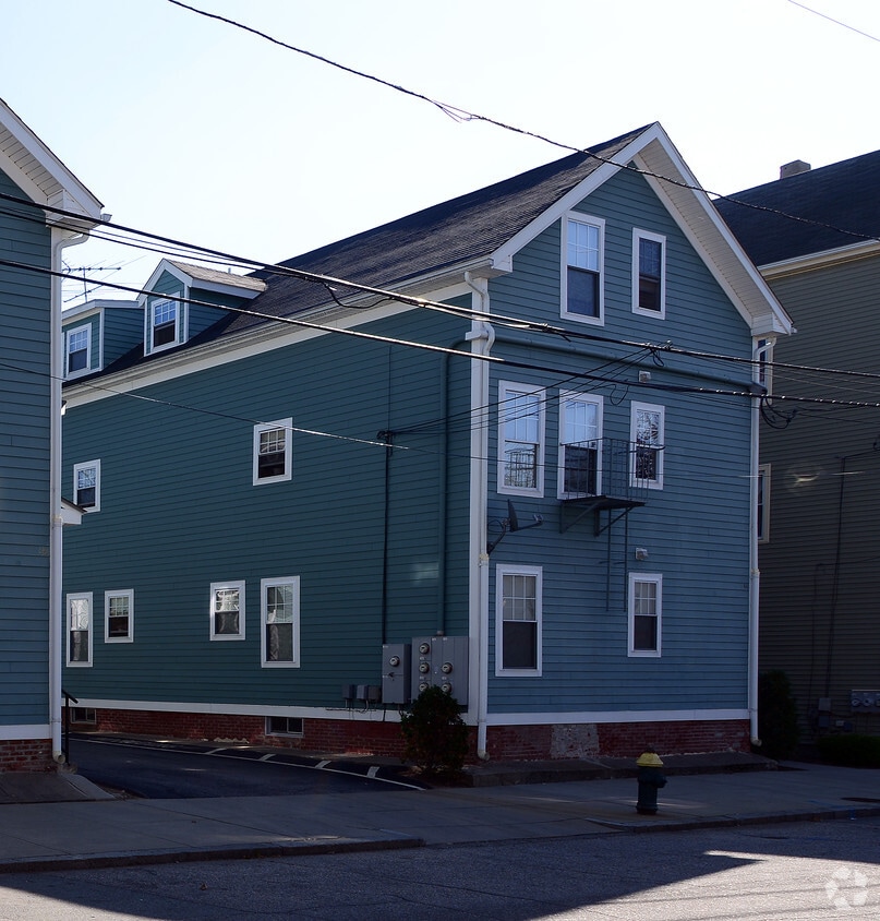 Building Photo - 36-44 Bergen St