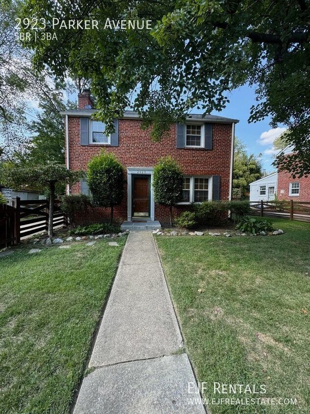 Primary Photo - Wheaton Hills Five Bedroom Available for R...