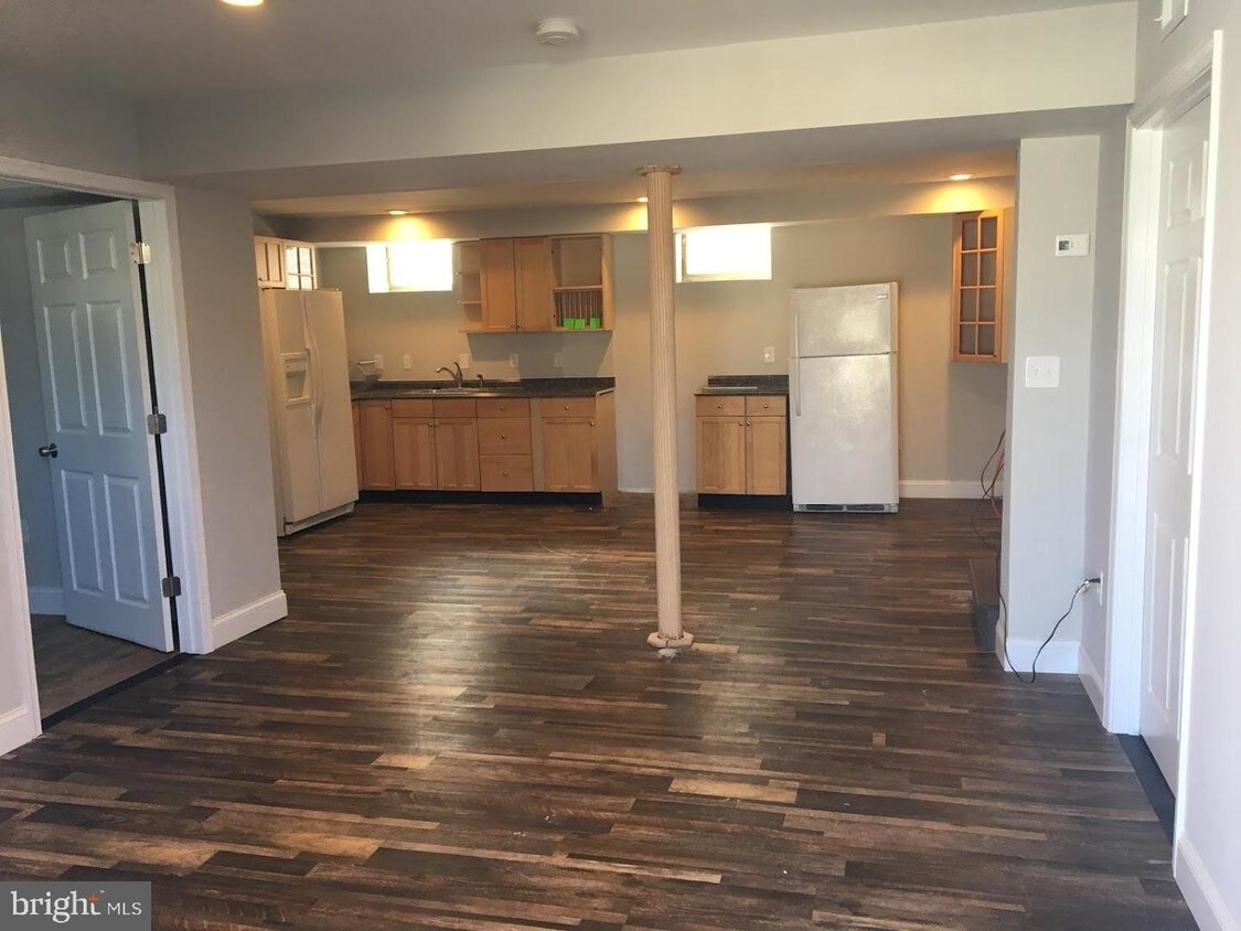 Foto principal - 4600 College Ave