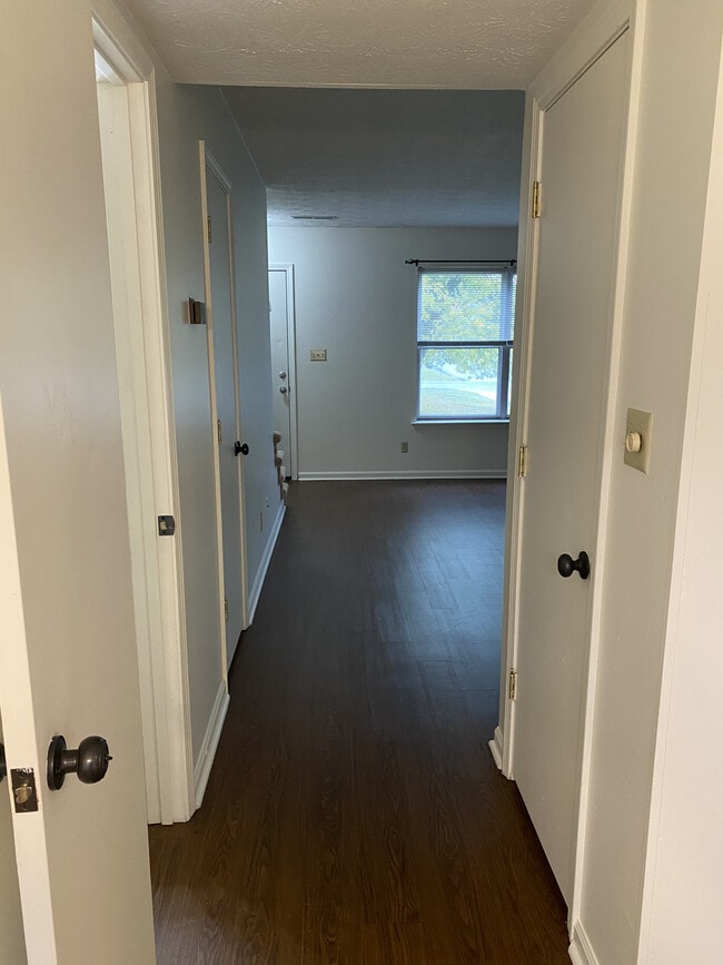 Building Photo - 514 Deer Lick Pl