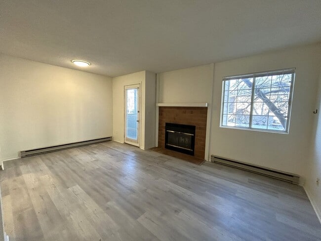 Building Photo - $750 Off First Month! Fully Remodeled 2BR Condo Near CSU – Modern Finishes & Prime Location