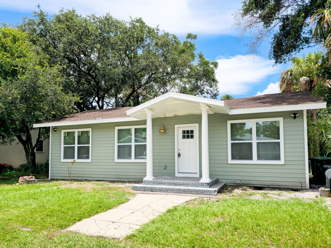 Photo - 701 W Plaza Pl (Tampa, FL)