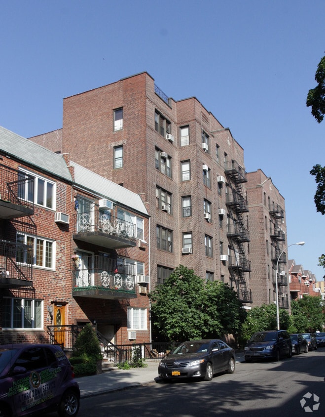 Primary Photo - 1442 48th St