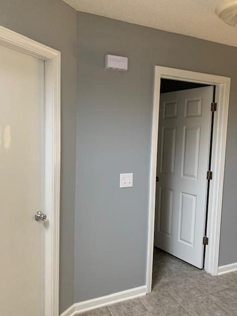 Building Photo - 127 Woodberry Dr